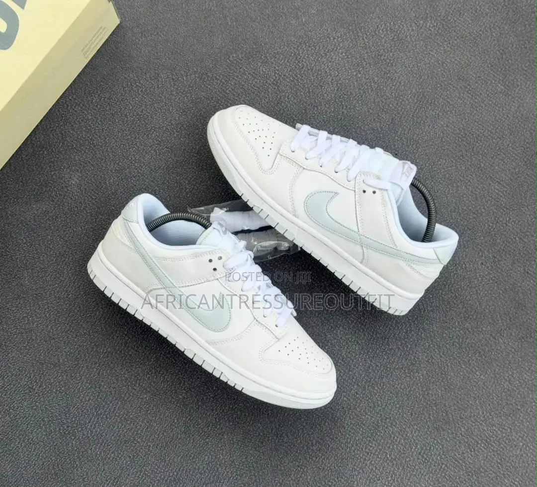 Nike Sb Supreme 94 Sneakers Collection