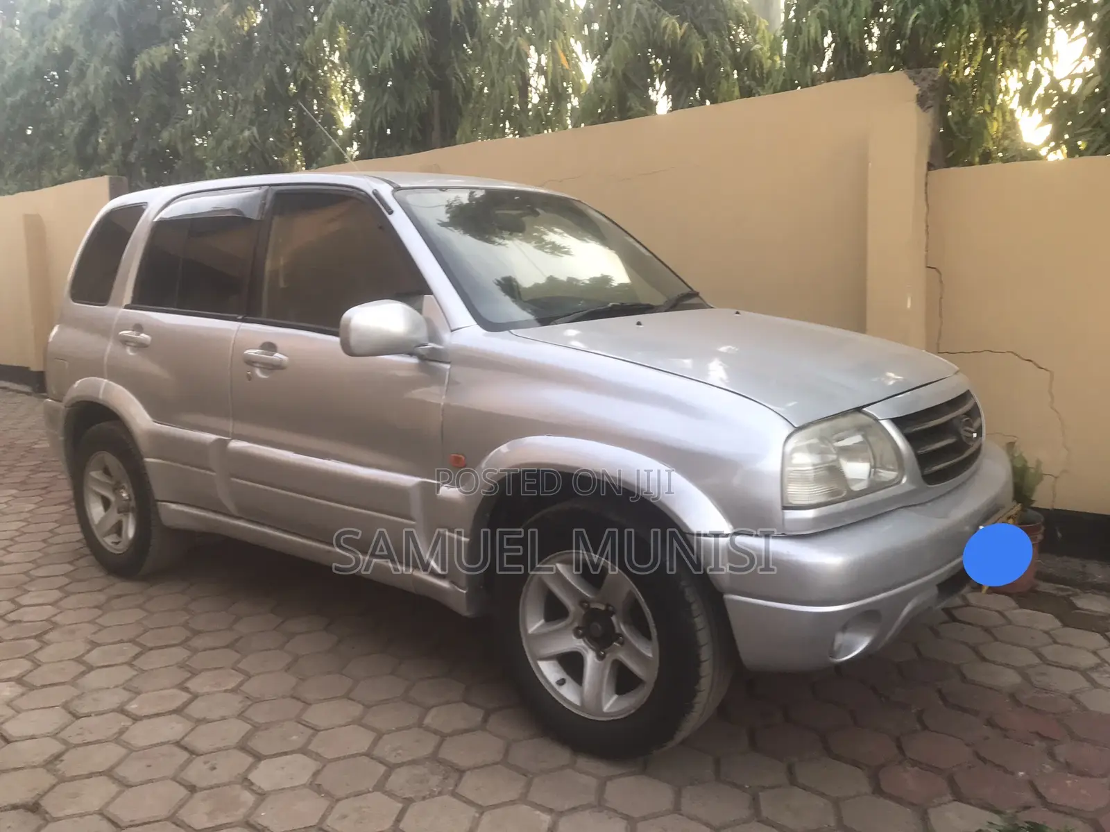 Suzuki Escudo 2004 Silver