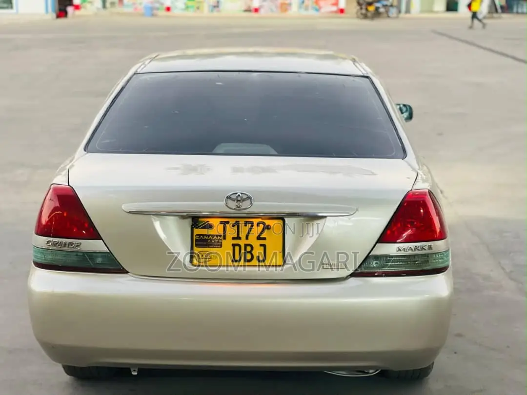 Toyota Mark II 2003 Silver