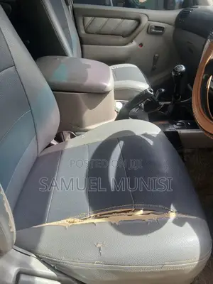 Toyota Land Cruiser 2005 White