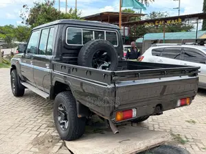 Toyota Land Cruiser 2022 Black