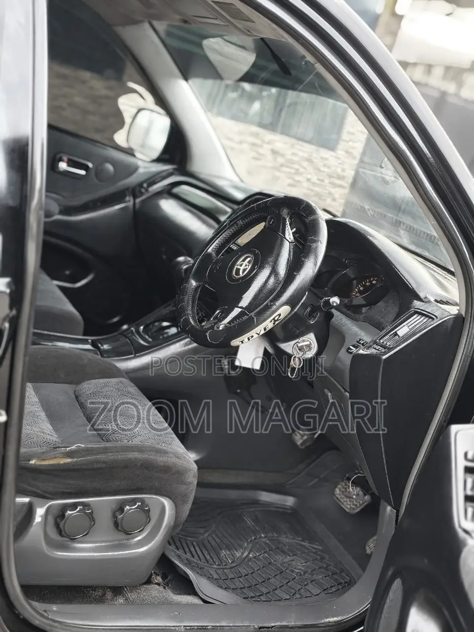 Toyota Kluger 2002 Black