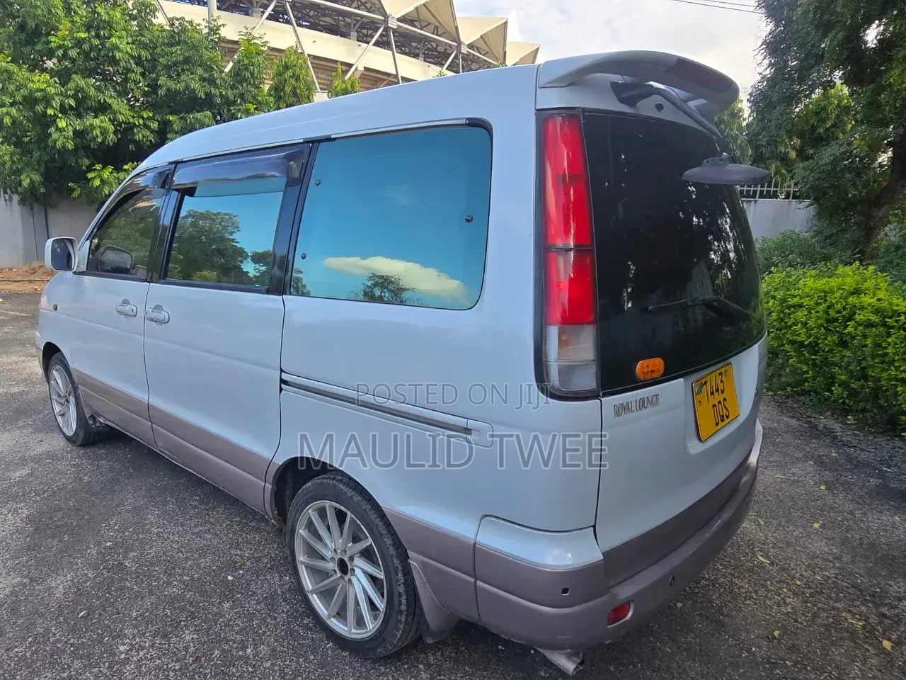 Toyota Noah 2001 White