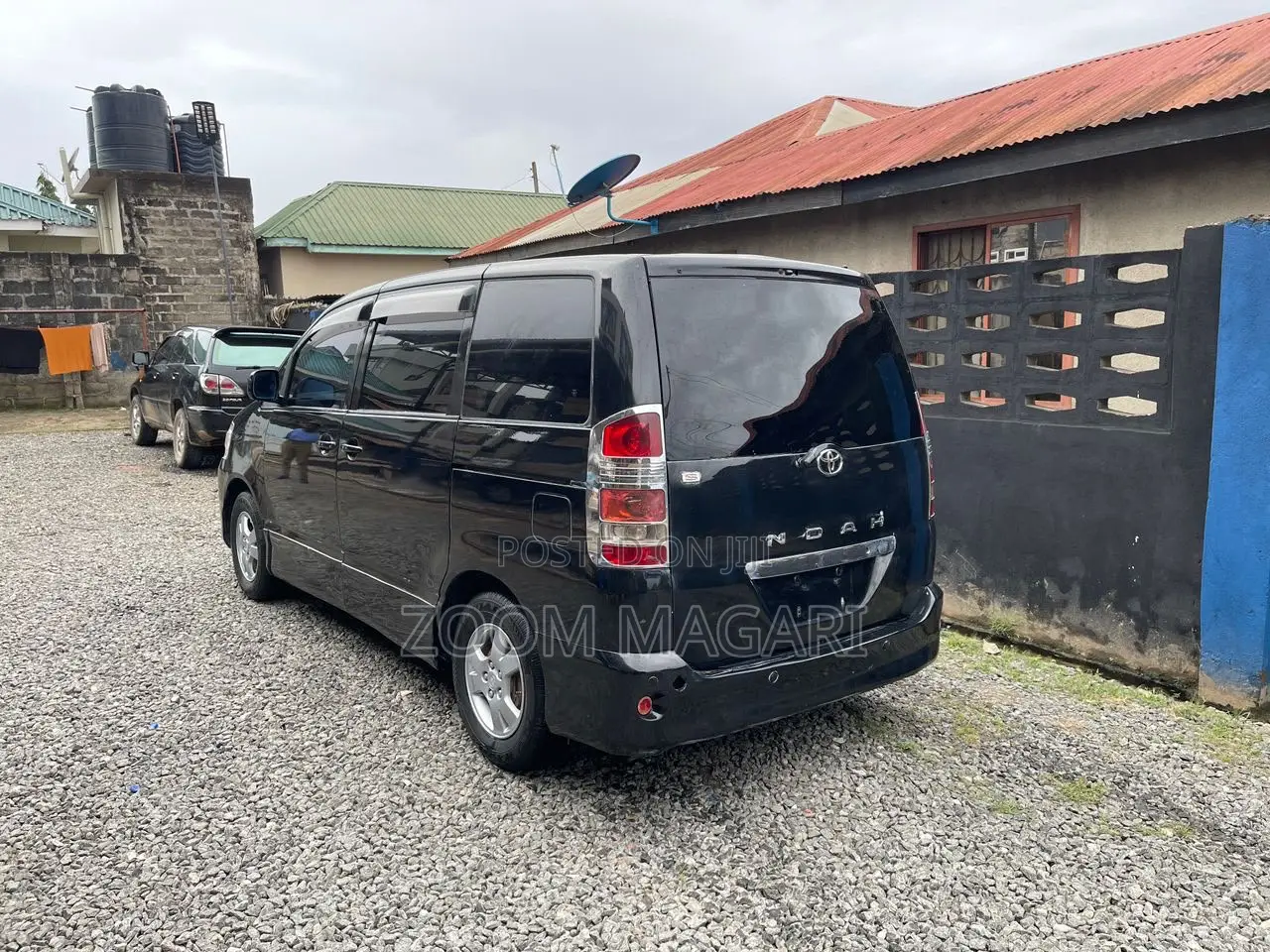 Toyota Noah 2005 Black