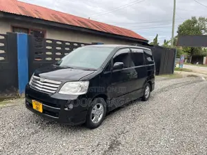 Toyota Noah 2005 Black