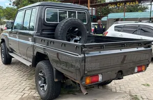 Toyota Land Cruiser 2022 Gray