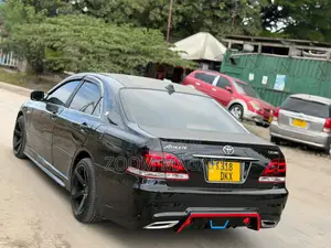 Toyota Crown Royale 2005 Black