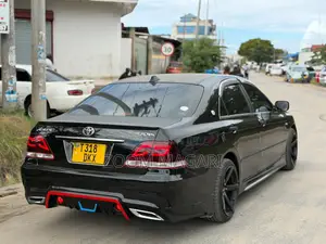 Toyota Crown Royale 2005 Black