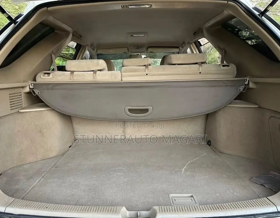 Toyota Harrier 2004 White