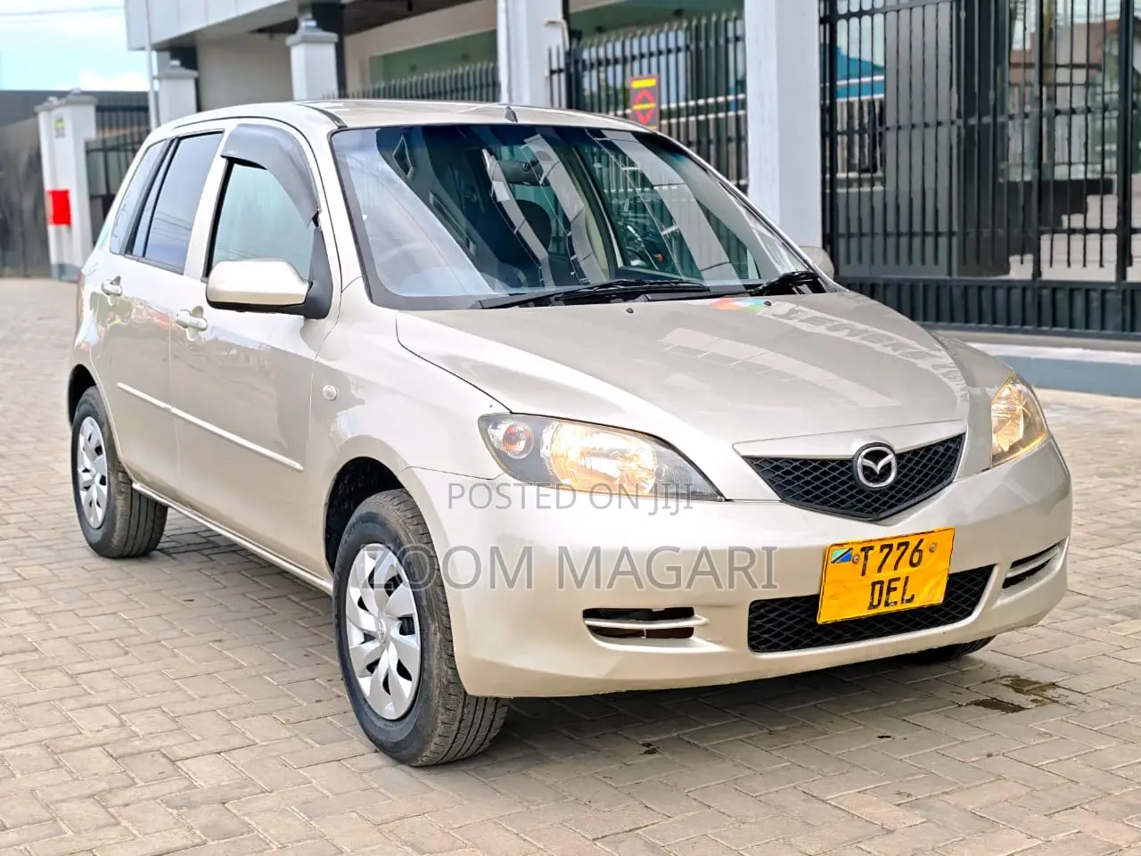 Mazda Demio 2009 Beige