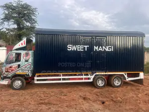 Mitsubishi Fuso Tandamu 1997 Black