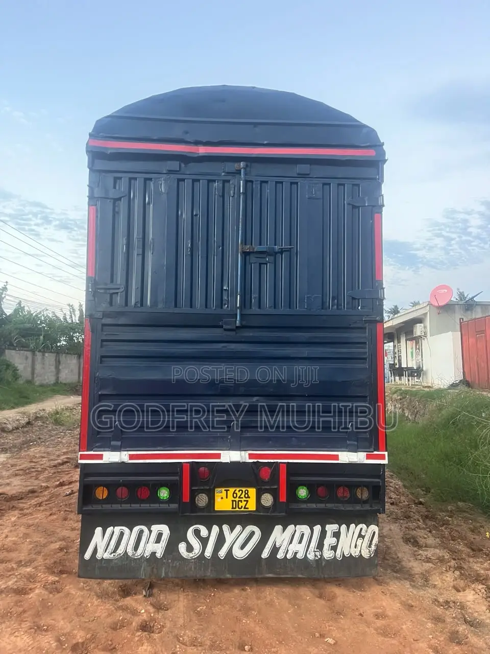 Mitsubishi Fuso Tandamu 1997 Black