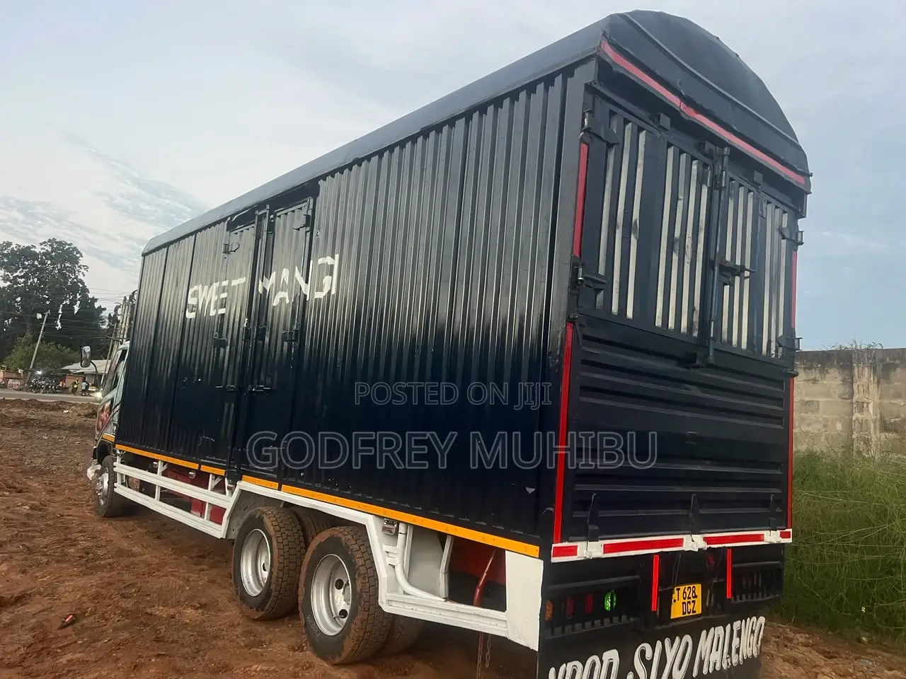 Mitsubishi Fuso Tandamu 1997 Black