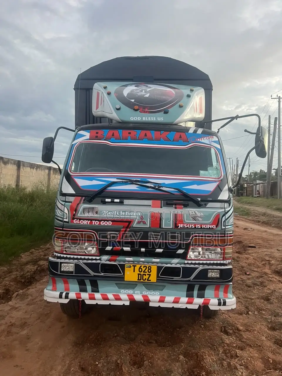 Mitsubishi Fuso Tandamu 1997 Black