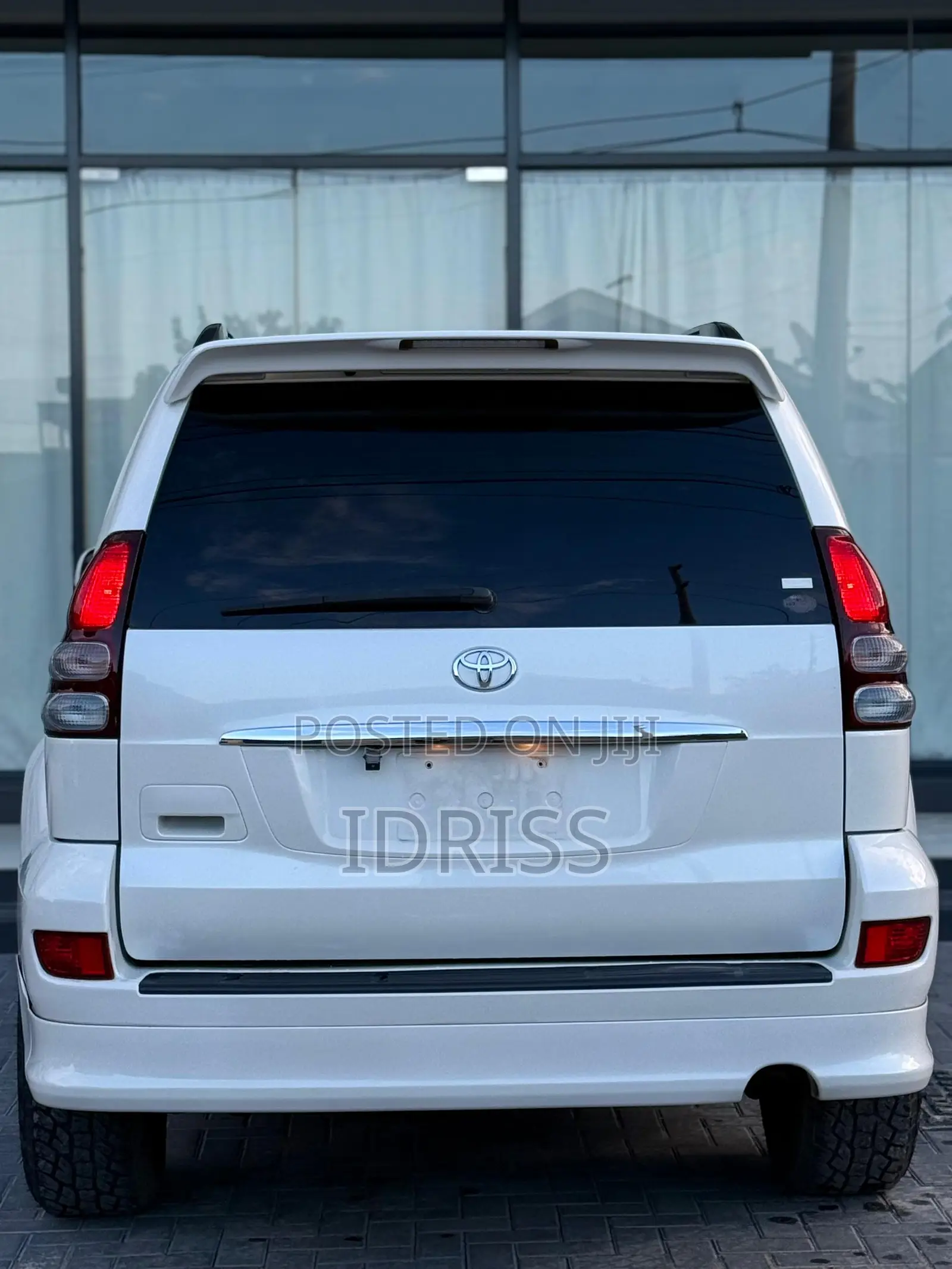 Toyota Land Cruiser Prado 2006 White