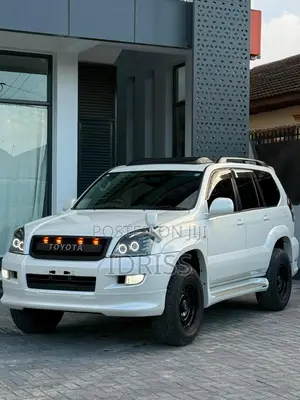 Toyota Land Cruiser Prado 2006 White