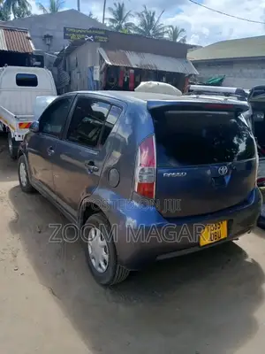 Toyota Passo 2004 Gray