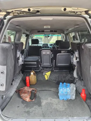 Toyota Noah 2001 Silver