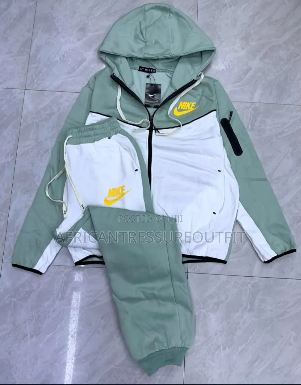Nike Tech Fleece Tracksuit Sets Collection Available