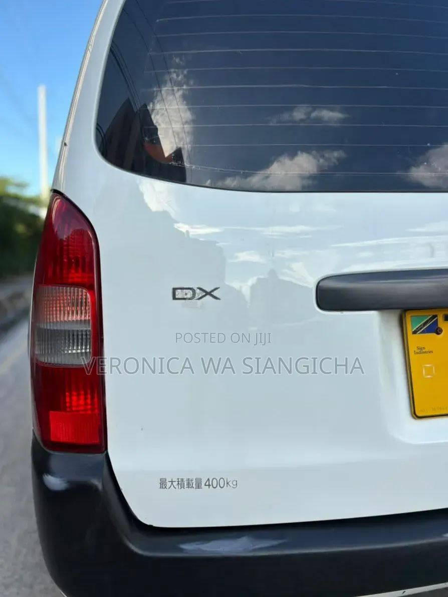 Toyota Probox 2006 White