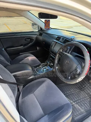 Toyota Crown 2006 Silver