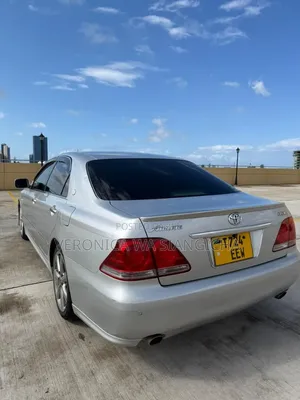 Toyota Crown 2006 Silver