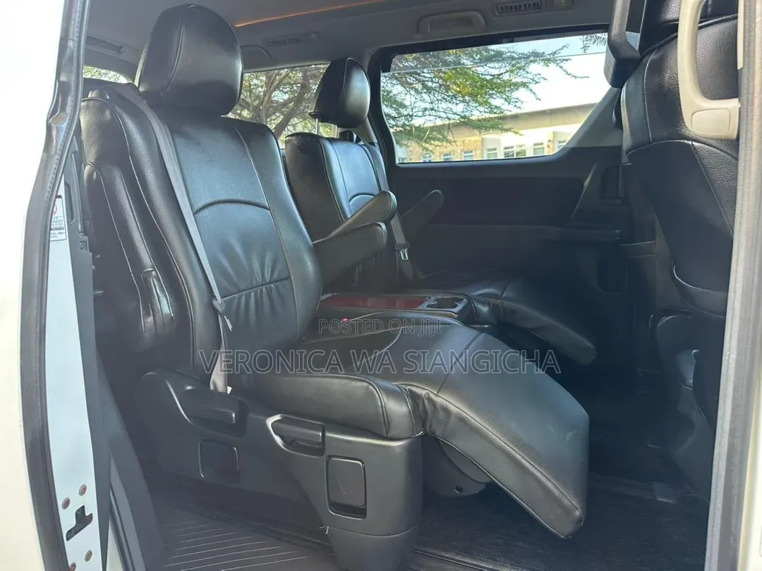 Toyota Alphard 2009 White