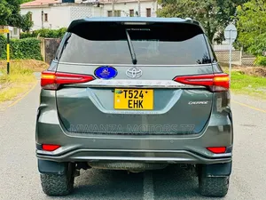 Toyota Fortuner 2020 Gray