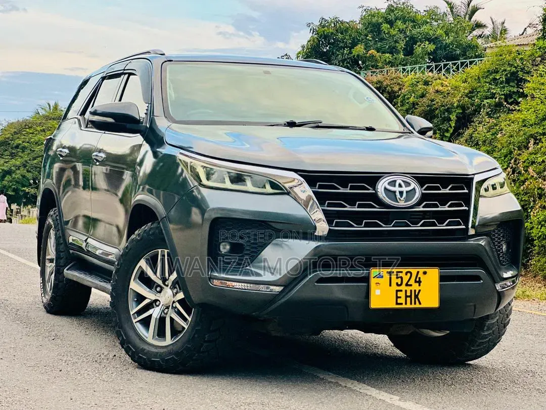 Toyota Fortuner 2020 Gray