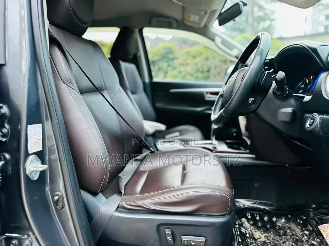 Toyota Fortuner 2020 Gray