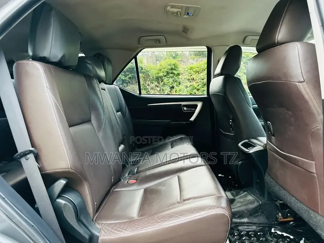 Toyota Fortuner 2020 Gray