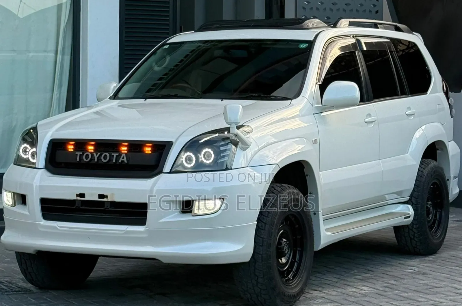 Toyota Land Cruiser Prado 2006 White