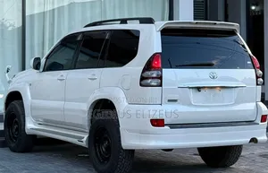 Toyota Land Cruiser Prado 2006 White