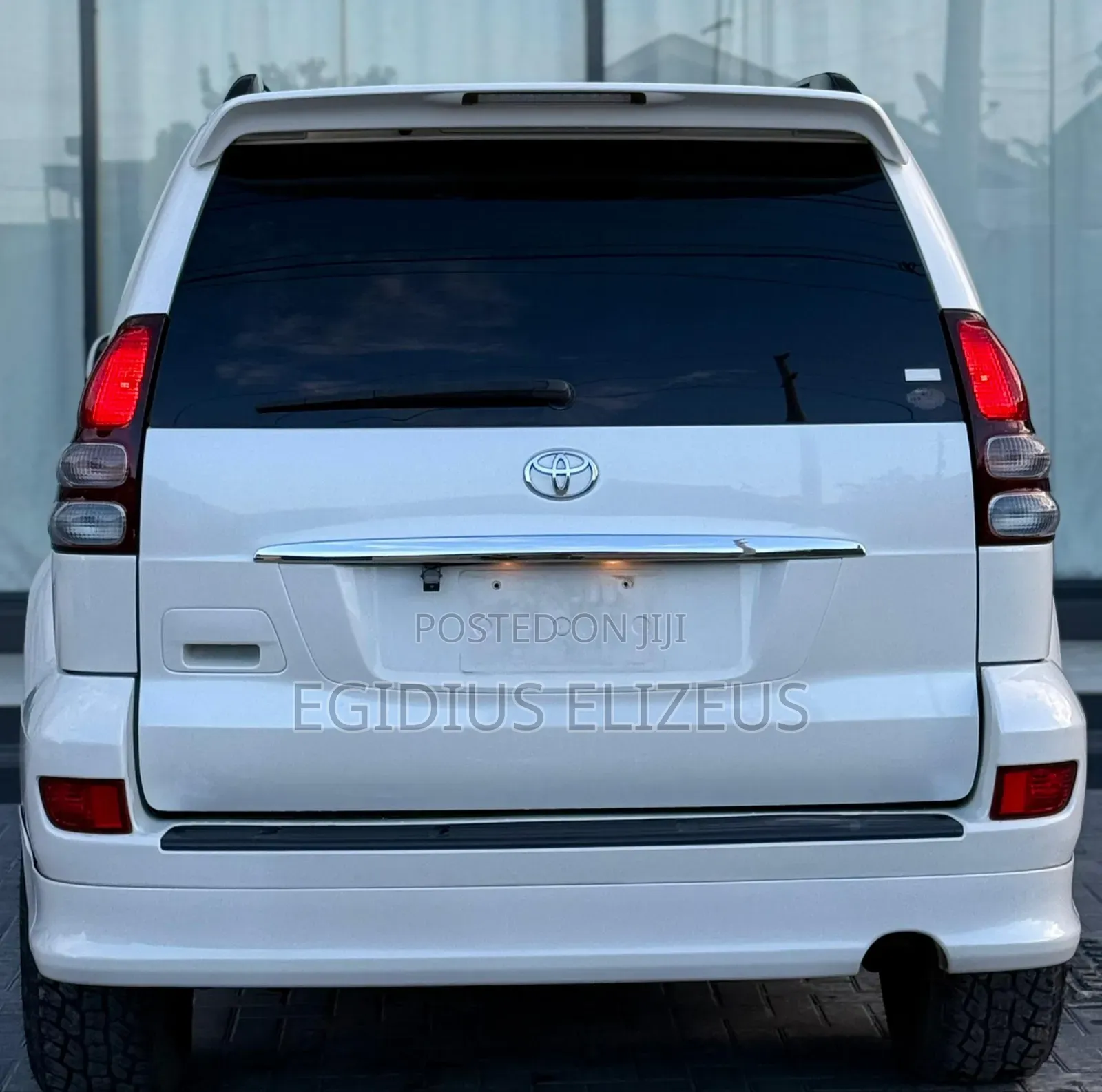 Toyota Land Cruiser Prado 2006 White