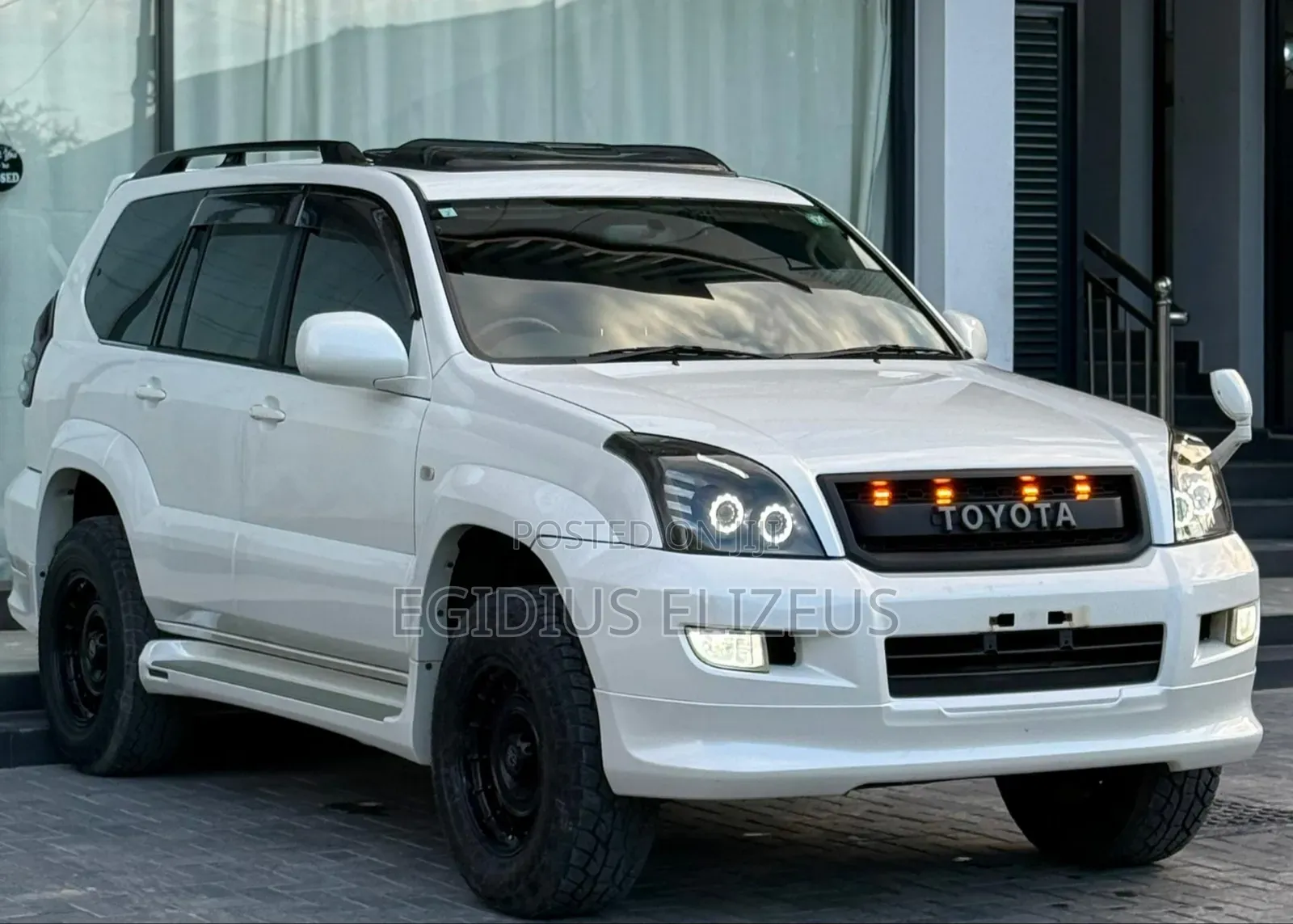 Toyota Land Cruiser Prado 2006 White