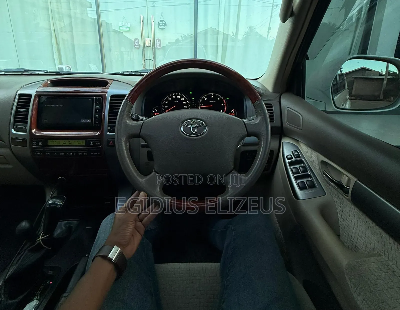 Toyota Land Cruiser Prado 2006 White