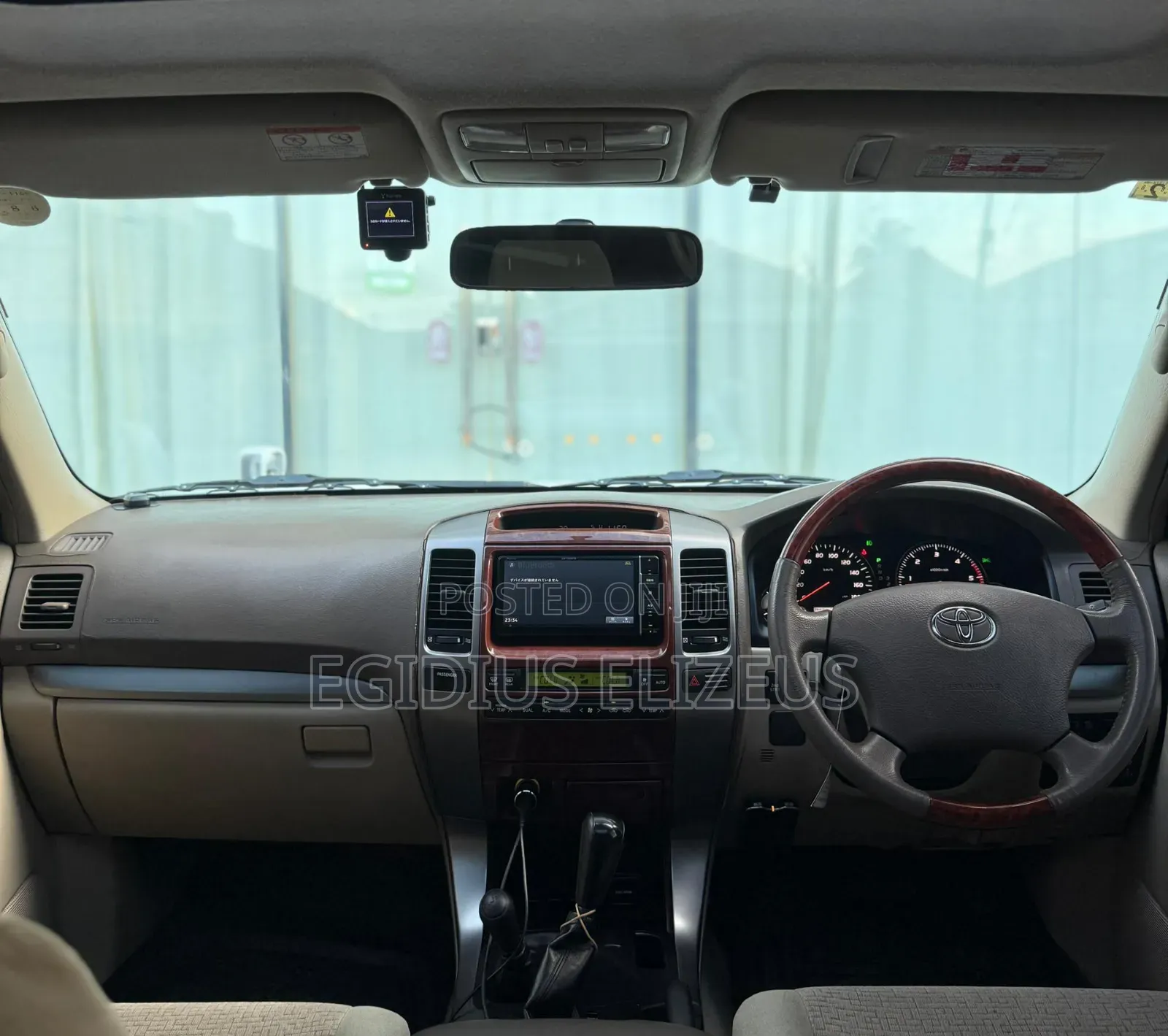 Toyota Land Cruiser Prado 2006 White