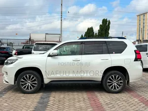 Toyota Land Cruiser Prado 2.8 2019 White