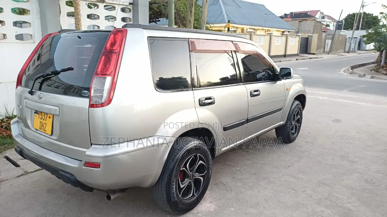 Nissan X-Trail 2004 Silver