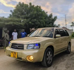 Subaru Forester 2005 Gold