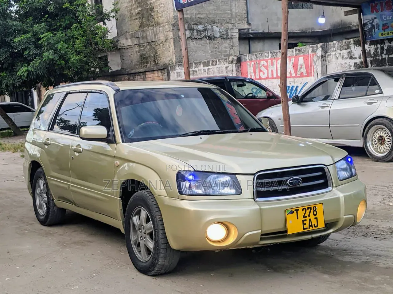Subaru Forester 2005 Gold