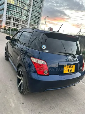 Toyota IST 2005 Blue