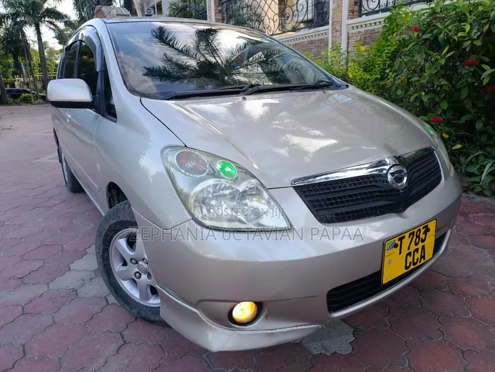 Toyota Corolla Spacio 2003 Beige