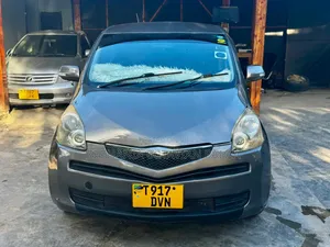 Toyota Ractis 2007 Gray