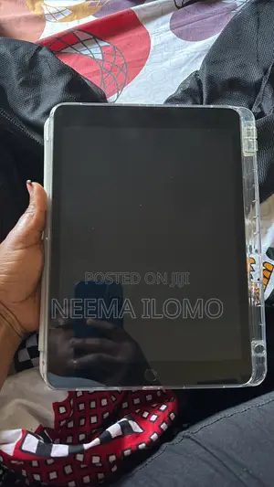 Apple iPad 9.7 64 GB Black