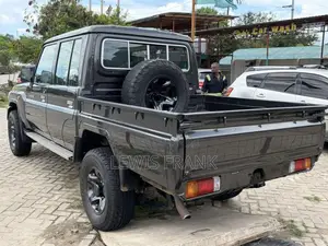 Toyota Land Cruiser 2022 Gray