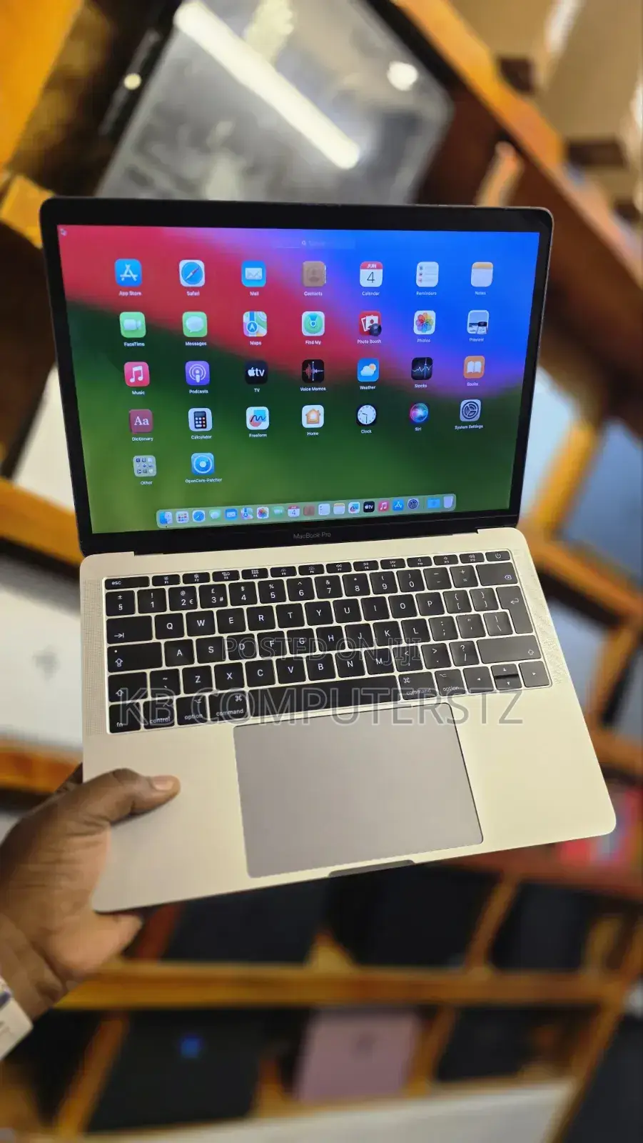 Laptop Apple MacBook Pro 2017 16GB Intel Core i5 SSD 256GB
