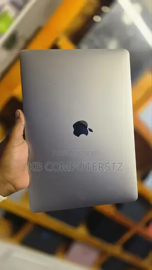 Laptop Apple MacBook Pro 2017 16GB Intel Core i5 SSD 256GB