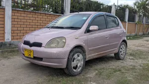 Toyota Vitz 2002 Pink