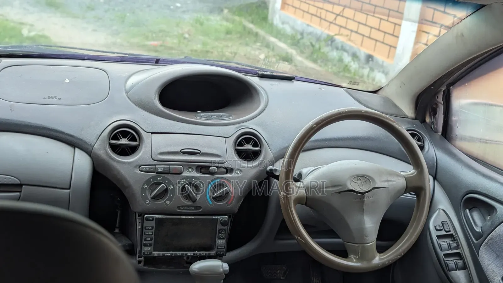 Toyota Vitz 2002 Pink